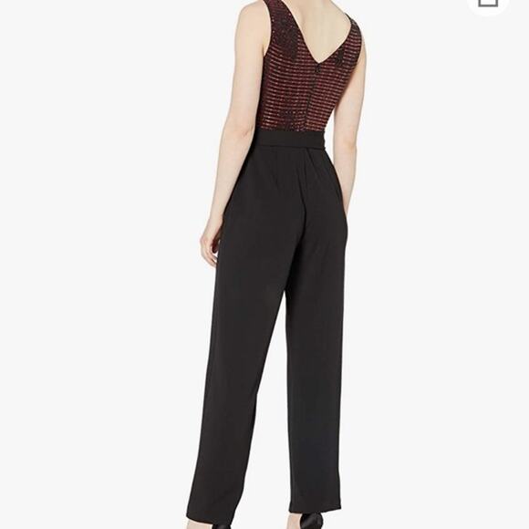 Donna Morgan Red Metallic Sequin Stretch Top Sleeveless Black V Neck  Jumpsuit - Picture 2 of 9